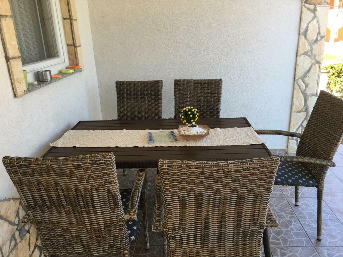 Apartmani Darija Vir Bagian luar foto