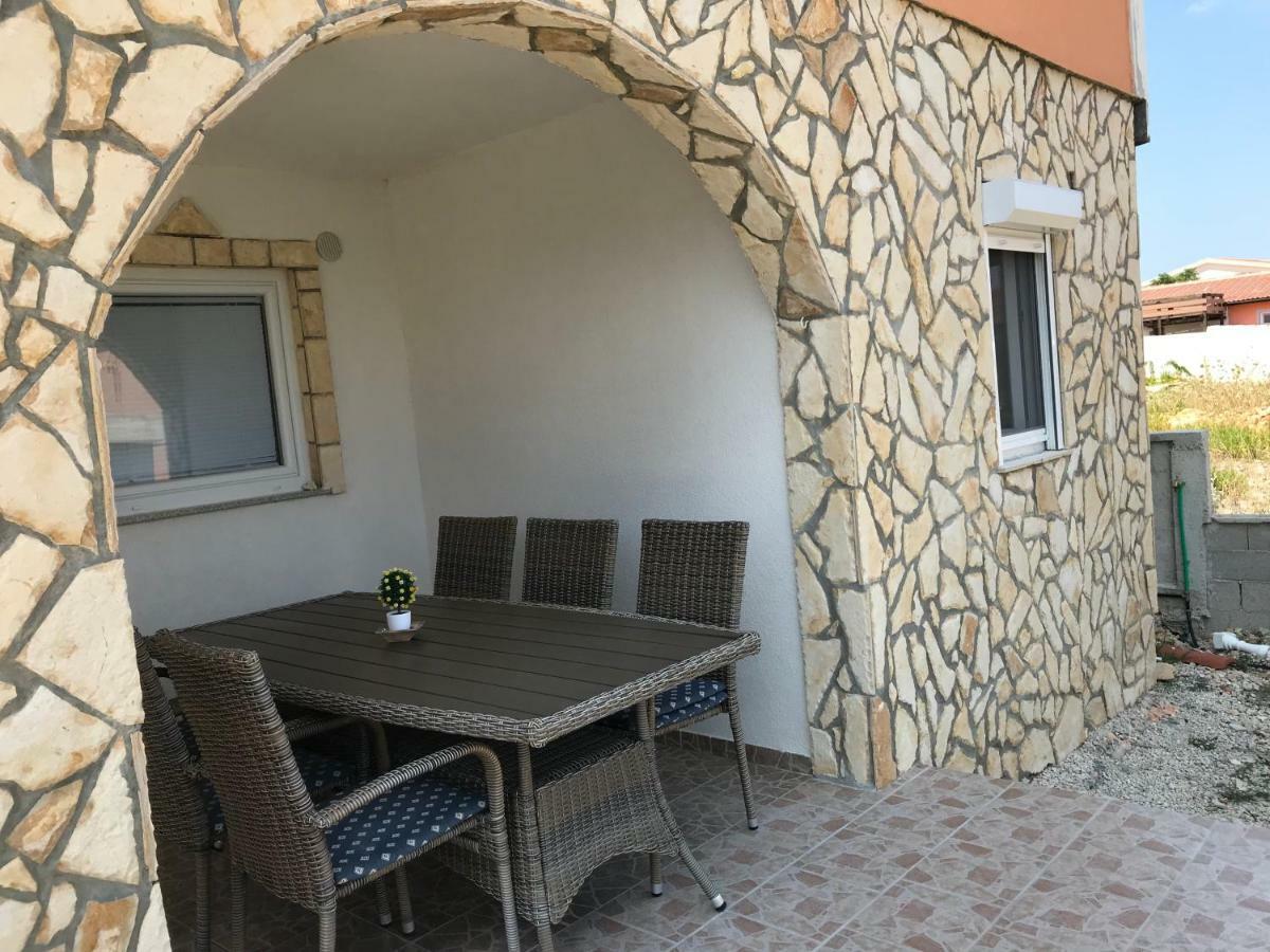 Apartmani Darija Vir Bagian luar foto