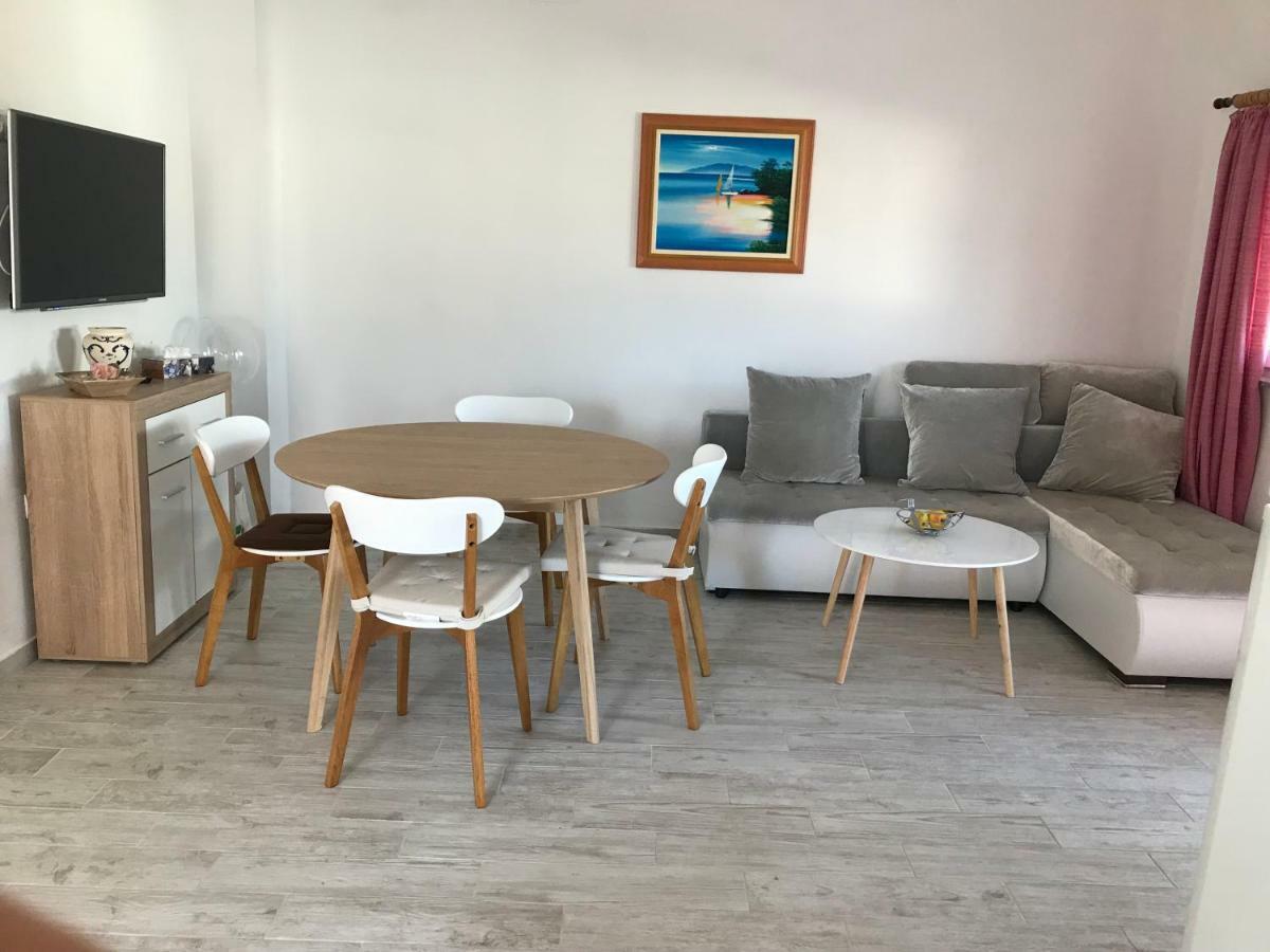 Apartmani Darija Vir Bagian luar foto